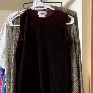 Sleeveless Velvet Tank Top in Burgundy S